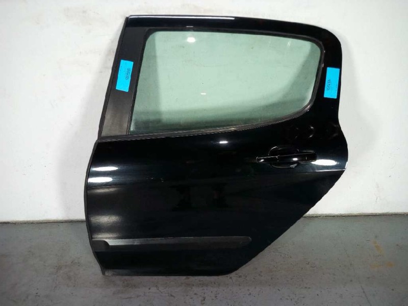Recambio de puerta trasera izquierda para peugeot 308 sport referencia OEM IAM   