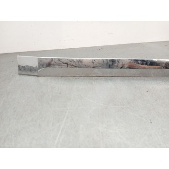 Recambio de molduras traseras para bentley bentayga (4v1) 4.0 d referencia OEM IAM 3SD807472  