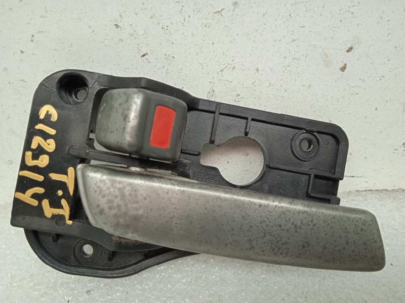 Recambio de maneta interior trasera izquierda para kia carens (un) 2.0 crdi referencia OEM IAM 82613UN000  