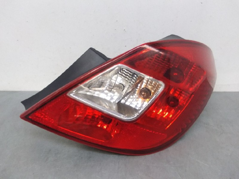 Recambio de piloto trasero derecho para opel corsa d cmon referencia OEM IAM 13188046 89038959 5 PUERTAS