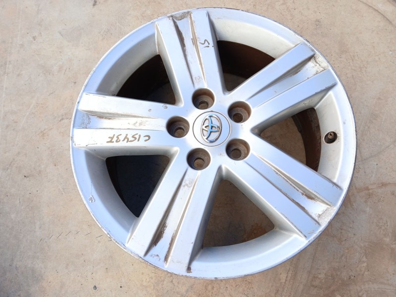 Recambio de llanta para toyota auris sport referencia OEM IAM HL42813  