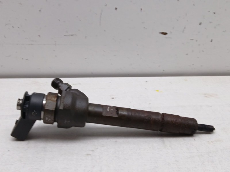 Recambio de inyector para bmw serie 1 berlina (e81/e87) 116d referencia OEM IAM 0445110289  779844605
