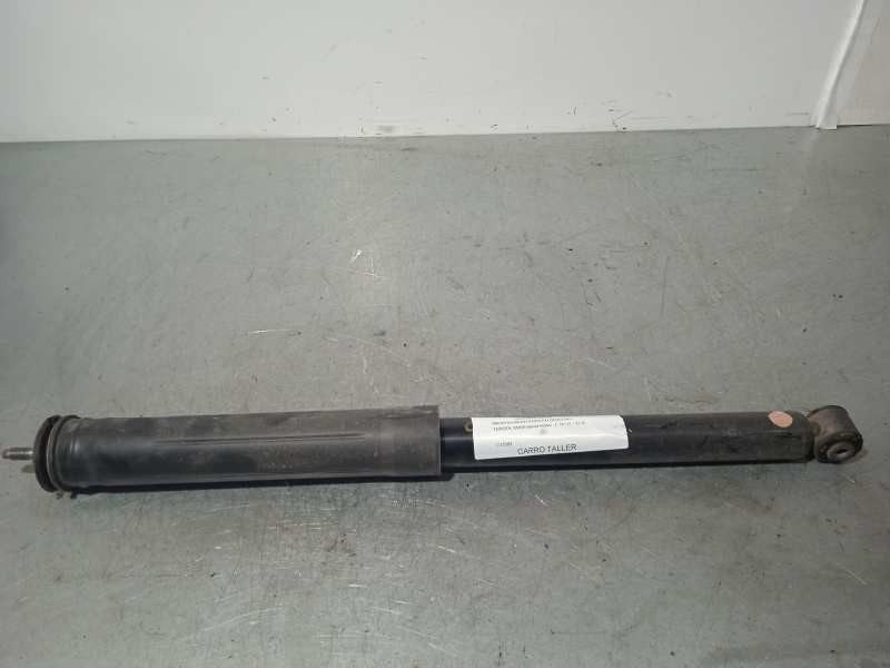 Recambio de amortiguador trasero derecho para toyota yaris hybrid active referencia OEM IAM 485300DF11  