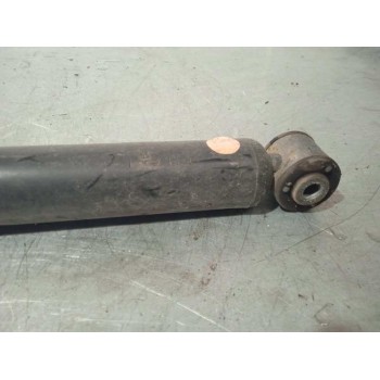 Recambio de amortiguador trasero derecho para toyota yaris hybrid active referencia OEM IAM 485300DF11  