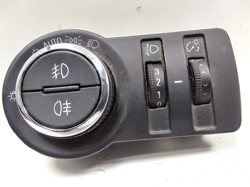 Recambio de interruptor para opel insignia berlina 2.0 cdti cat referencia OEM IAM 13268702 MANDO LUCES 