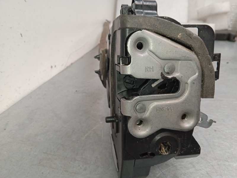 Recambio de cerradura puerta trasera derecha para renault captur ii experience referencia OEM IAM 825021122R  4 PINS