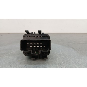 Recambio de mando elevalunas delantero izquierdo para renault clio ii fase ii (b/cb0) referencia OEM IAM 8200060045  