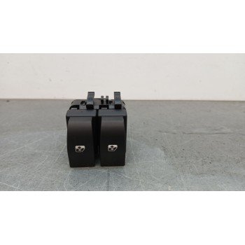 MANDO ELEVALUNAS DELANTERO IZQUIERDO 8200060045 