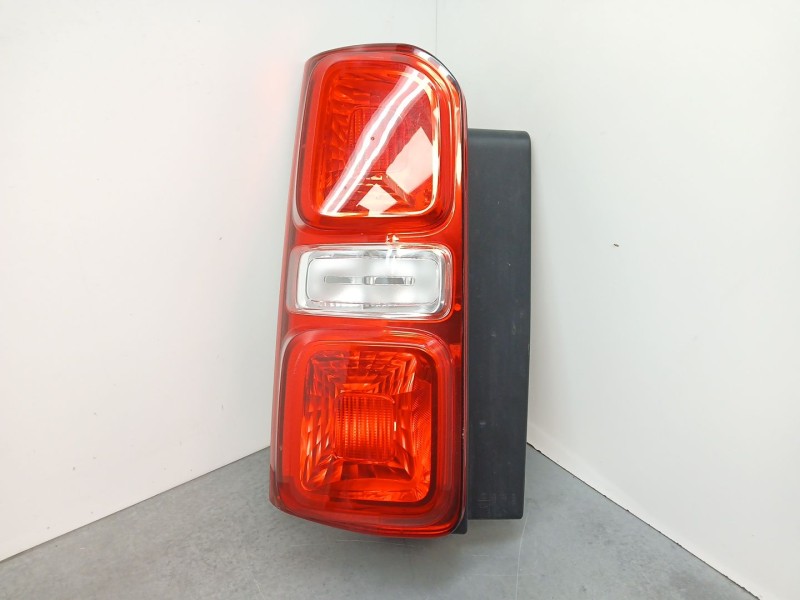 Recambio de piloto trasero izquierdo para opel vivaro c furgoneta (k0) 2.0 referencia OEM IAM 9808243180  