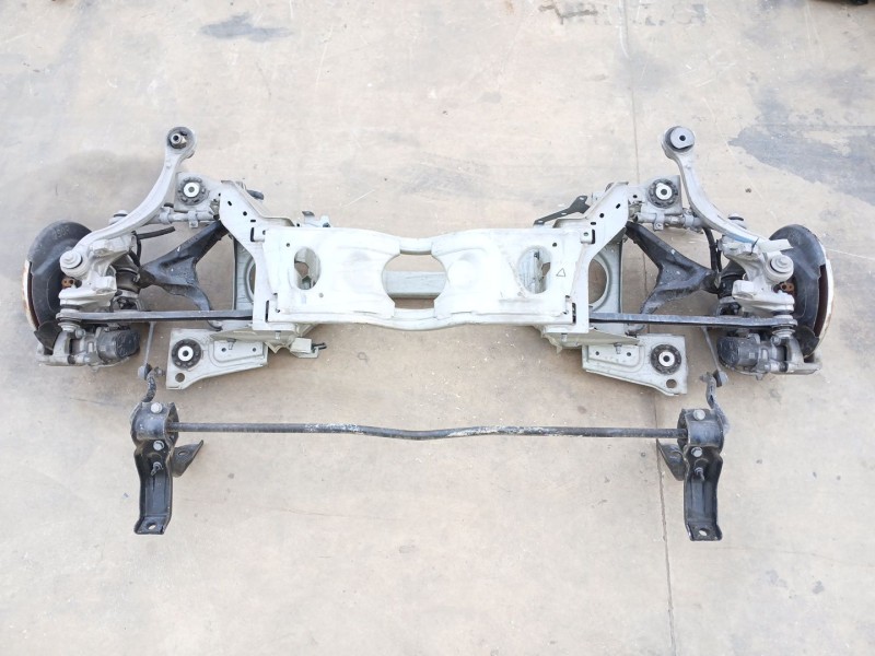 Recambio de puente trasero para citroën c5 aircross feel referencia OEM IAM 9846146580  