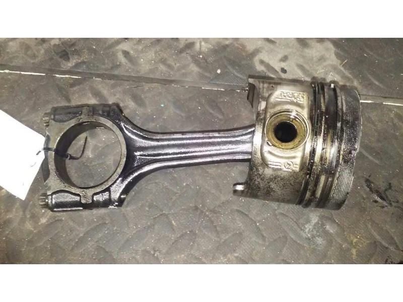 Recambio de piston para mercedes-benz vito (w638) caja cerrada 2.3 diesel referencia OEM IAM   