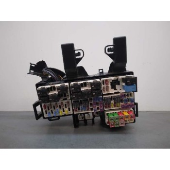 CAJA RELES / FUSIBLES 3179002 