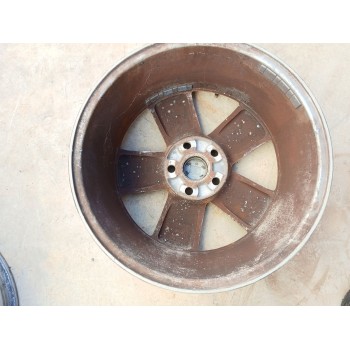 Recambio de llanta para toyota auris sport referencia OEM IAM HL42813  