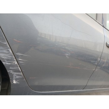 Recambio de puerta trasera derecha para volkswagen golf vi (5k1) 1.6 tdi referencia OEM IAM 5K6833056K  