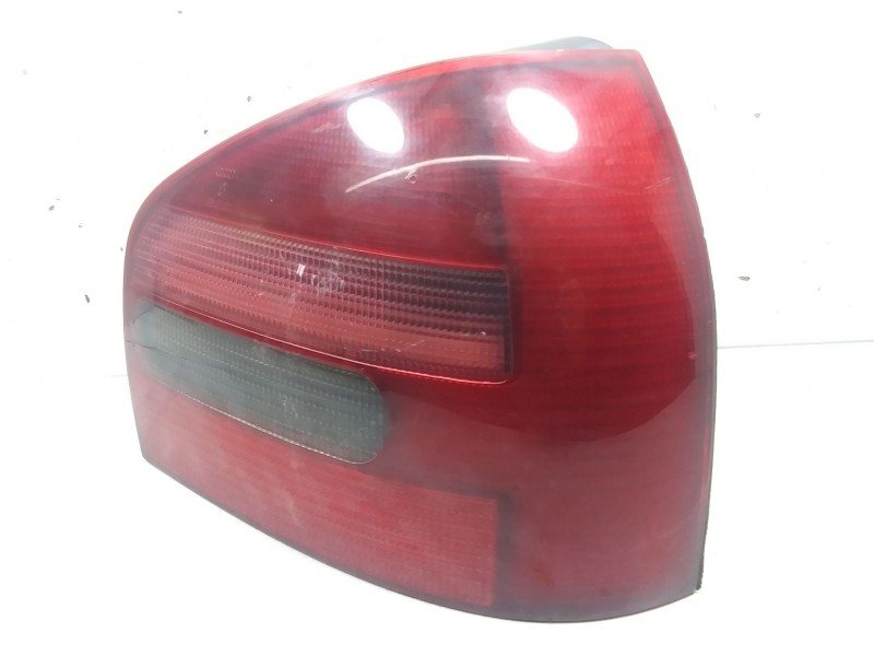 Recambio de piloto trasero derecho para audi a3 (8l) 1.9 tdi referencia OEM IAM 8L0945096  