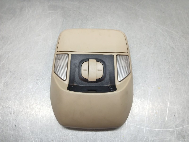 Recambio de display para ssangyong rodius i 2.7 xdi referencia OEM IAM 8110021000  