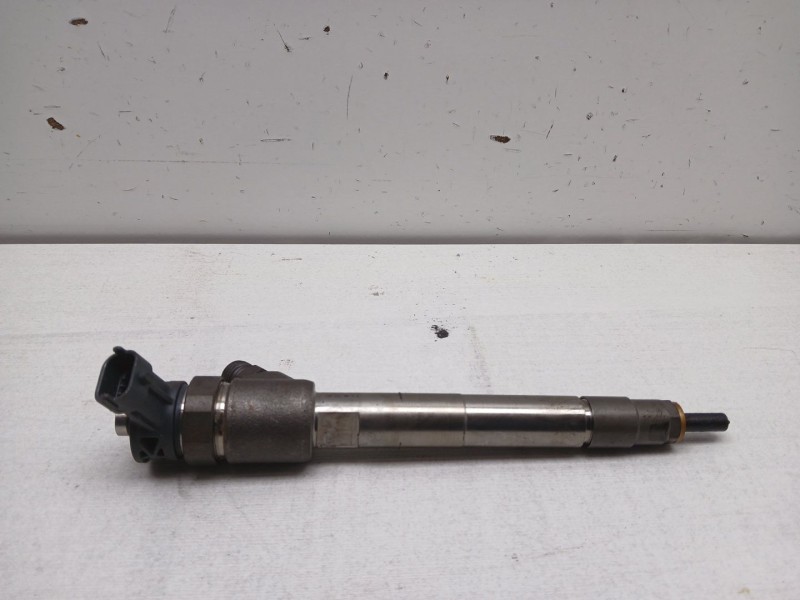 Recambio de inyector para peugeot 3008 ii suv (mc_, mr_, mj_, m4_) 1.6 bluehdi 120 referencia OEM IAM 9828959880  0445110955