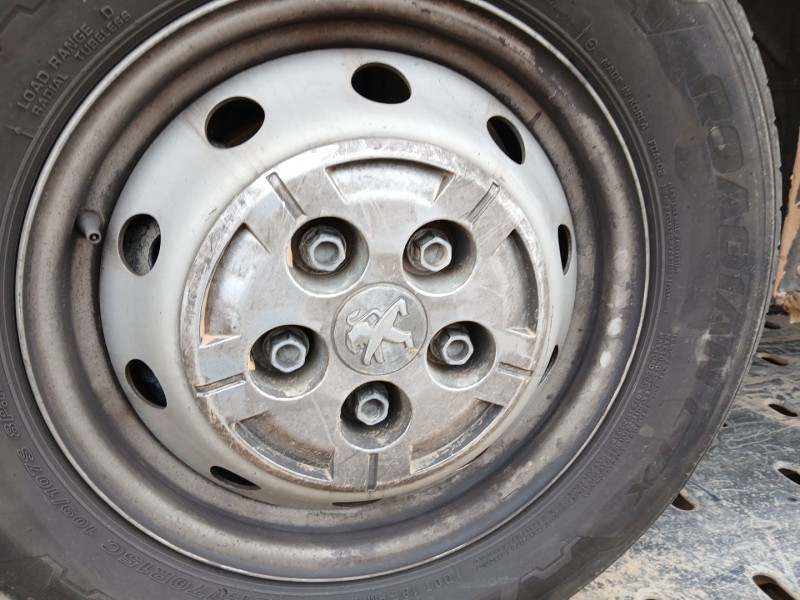 Recambio de llanta para peugeot boxer furgoneta 2.2 bluehdi 140 referencia OEM IAM 15 pulgadas  