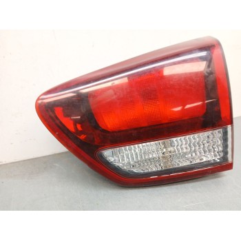 Recambio de piloto trasero derecho interior para kia carens iv 1.7 crdi referencia OEM IAM 92404A4500  