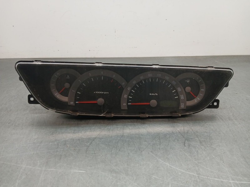 Recambio de cuadro instrumentos para ssangyong rodius i 2.7 xdi referencia OEM IAM 8020021403  