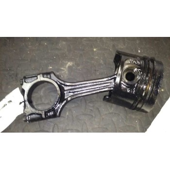 Recambio de piston para mercedes-benz vito (w638) caja cerrada 2.3 diesel referencia OEM IAM   