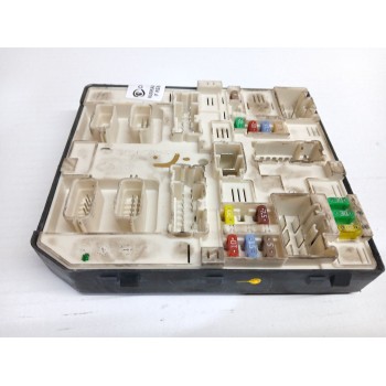 CAJA RELES / FUSIBLES 284b62069r 