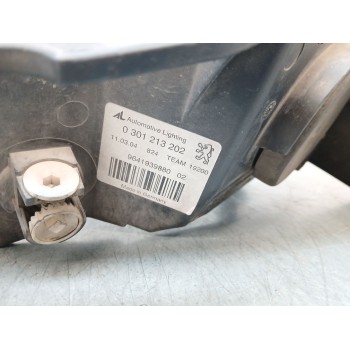 Recambio de faro derecho para peugeot 407 (6d_) 2.0 hdi 135 (6drhrh, 6drhre, 6drhrg, 6drhrj) referencia OEM IAM 0301213202  