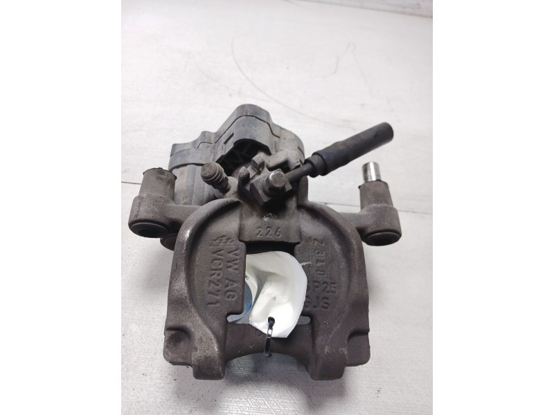 Recambio de pinza freno trasera derecha para seat leon (5f1) style visio edition referencia OEM IAM VCR271  