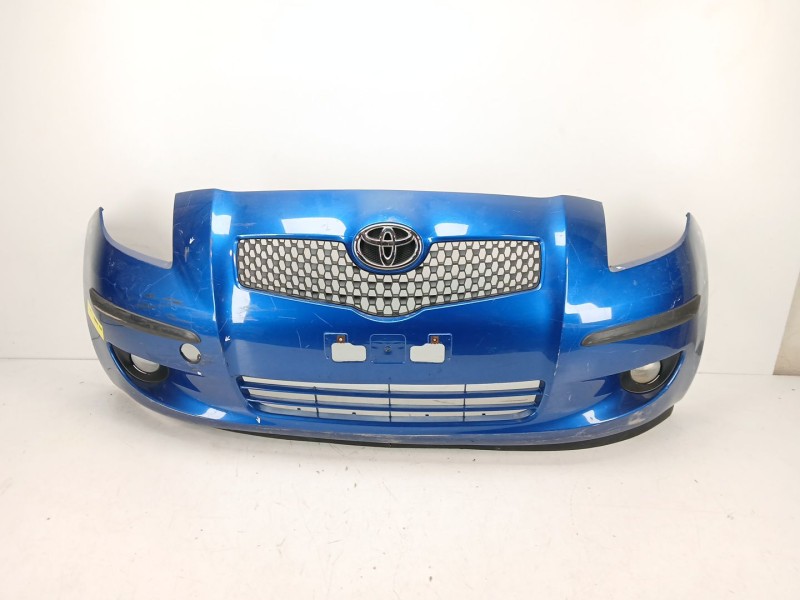 Recambio de paragolpes delantero para toyota yaris live referencia OEM IAM 521190D130  