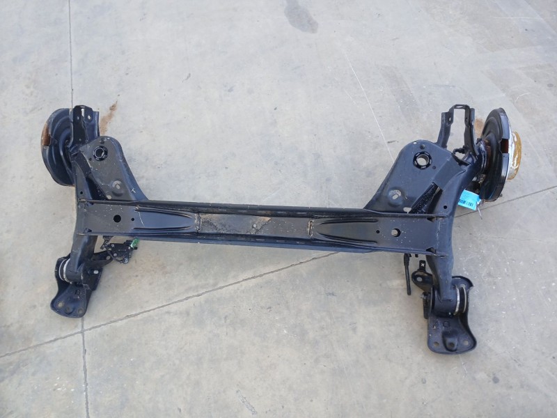 Recambio de puente trasero para skoda karoq (nu7, nd7) 1.5 tsi referencia OEM IAM 5Q0501049BJ  