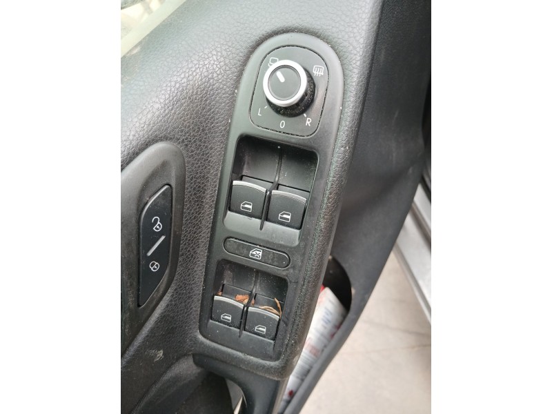 Recambio de mando elevalunas delantero izquierdo para volkswagen golf vi (5k1) 1.6 tdi referencia OEM IAM   
