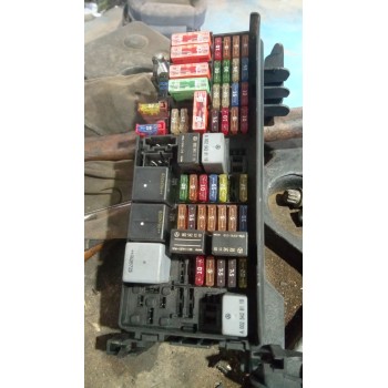 CAJA RELES / FUSIBLES A1645402372 / 1645400350 
