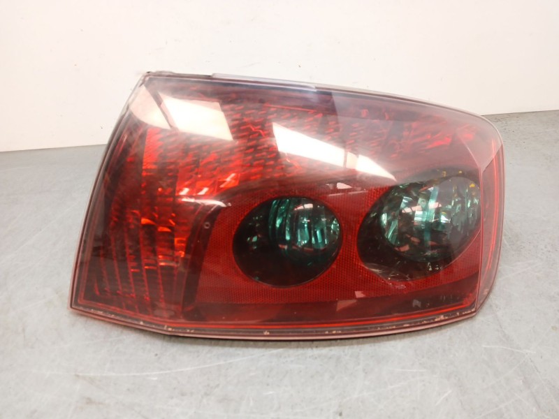 Recambio de piloto trasero derecho para peugeot 407 (6d_) 2.0 hdi 135 (6drhrh, 6drhre, 6drhrg, 6drhrj) referencia OEM IAM   