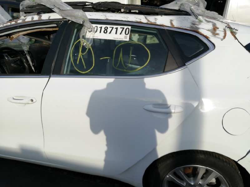 Recambio de puerta trasera izquierda para kia cee´d drive referencia OEM IAM   