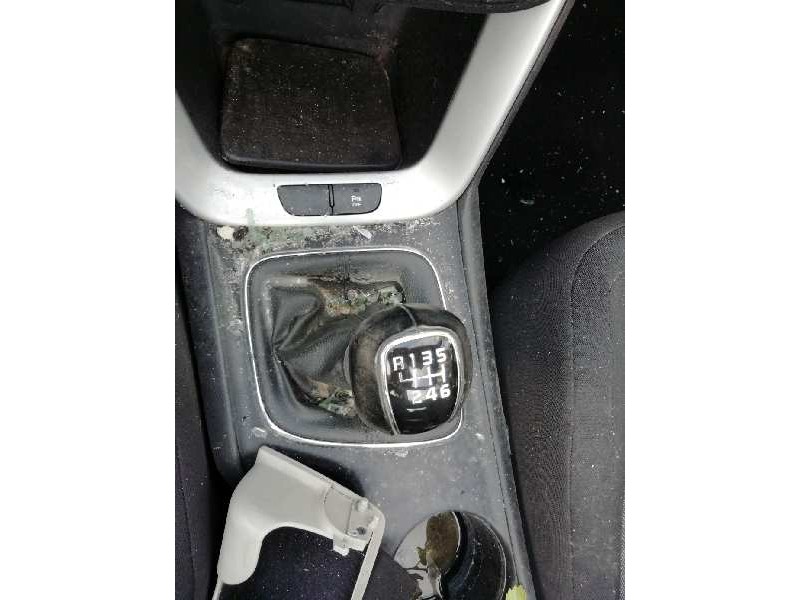 Recambio de pomo palanca cambio para kia cee´d drive referencia OEM IAM  6V 