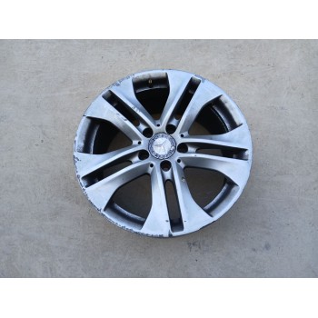 LLANTA TRASERA DERECHA A2124010902 x1 17 PULGADAS