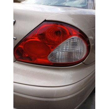 PILOTO TRASERO DERECHO 