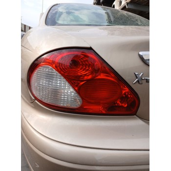 PILOTO TRASERO IZQUIERDO 