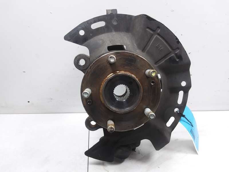 Recambio de mangueta delantera izquierda para hyundai i30 (pd) klass referencia OEM IAM 51700G4CA0  