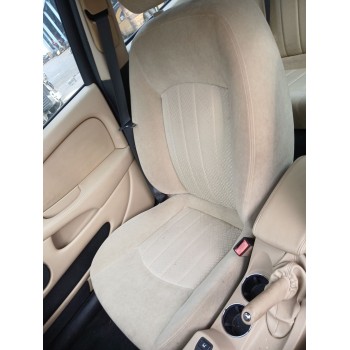 ASIENTO DELANTERO DERECHO 