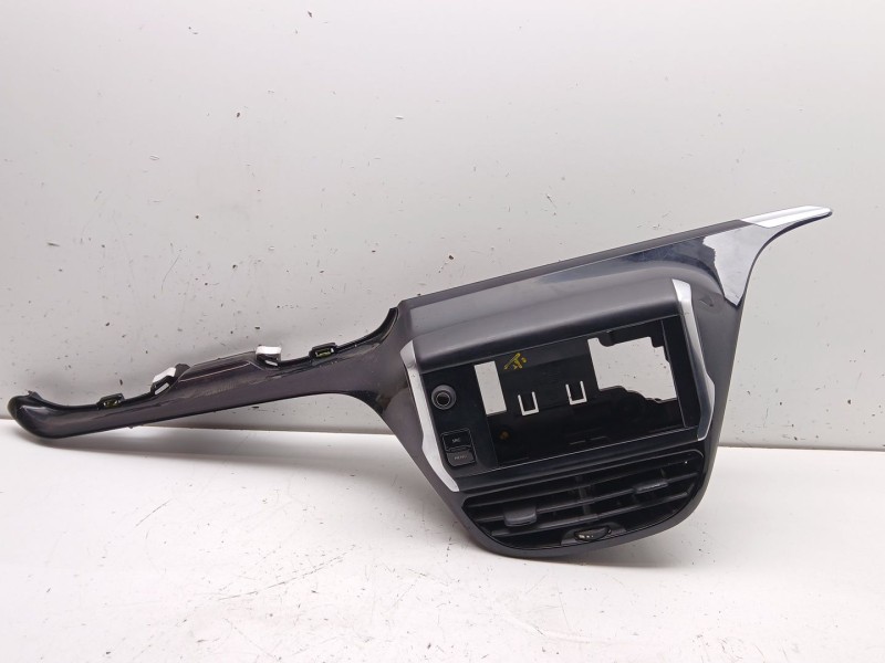 Recambio de aireador para peugeot 208 i (ca_, cc_) 1.2 gpl referencia OEM IAM 9672848677 9672846077 