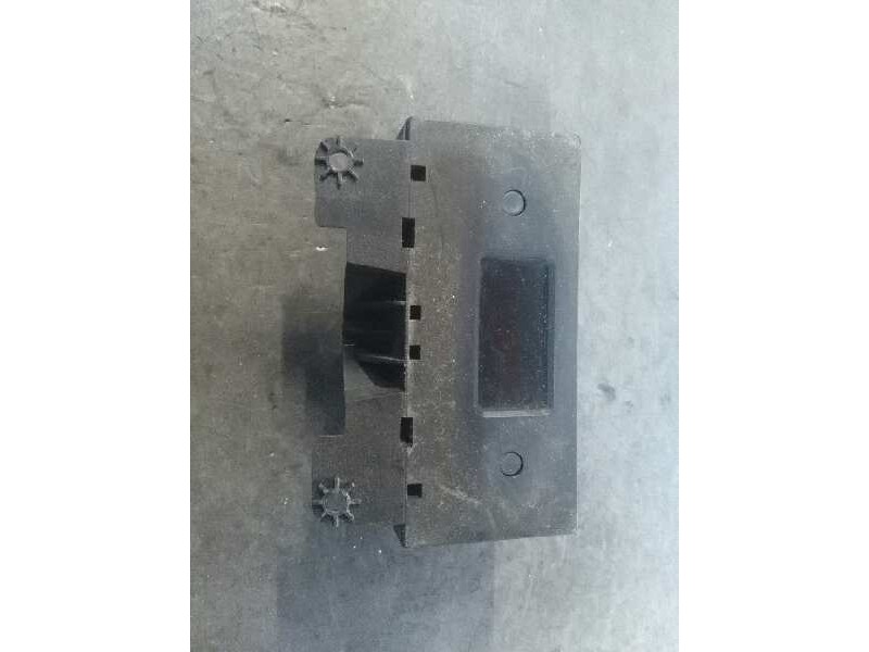 Recambio de display para peugeot 206 berlina xr referencia OEM IAM 96250976ZR  