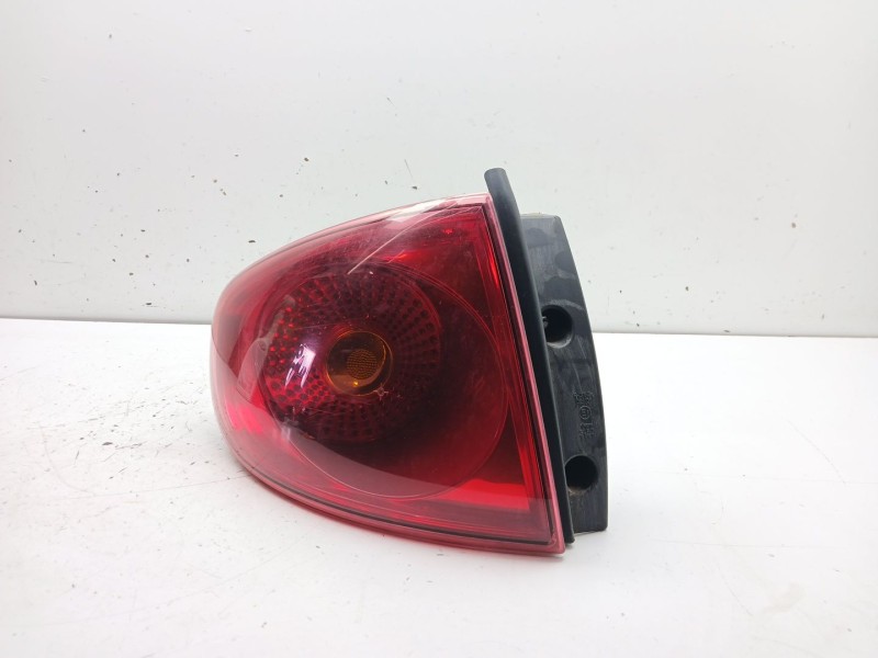 Recambio de piloto trasero izquierdo para seat altea (5p1) 1.9 tdi referencia OEM IAM 5P0945095E  