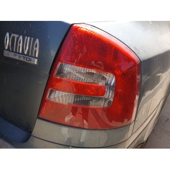 PILOTO TRASERO DERECHO 