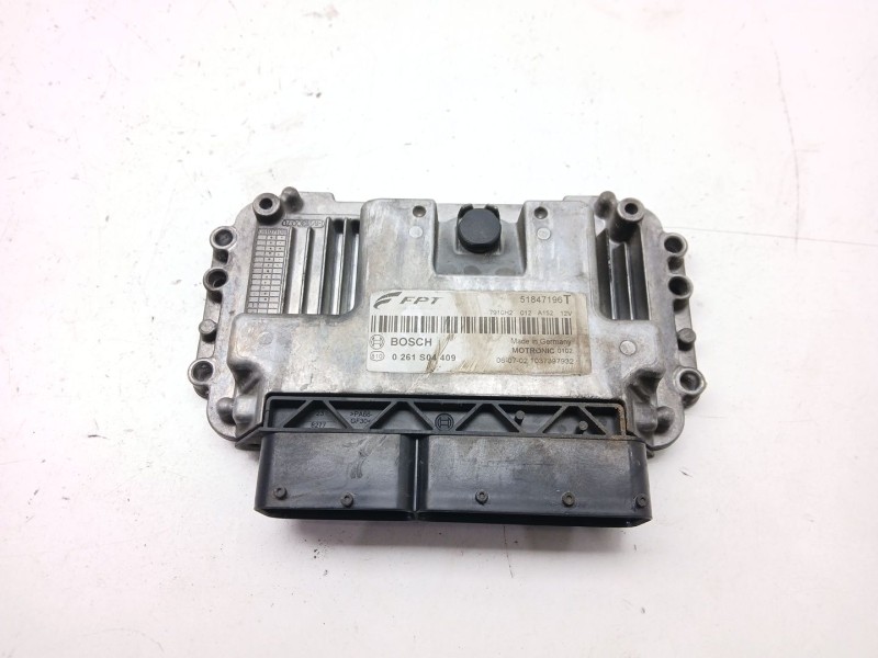 Recambio de centralita motor uce para alfa romeo mito (955_) 1.4 tjet (955axa1b) referencia OEM IAM 51847196T 0261S04409 
