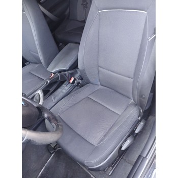 ASIENTO DELANTERO IZQUIERDO 