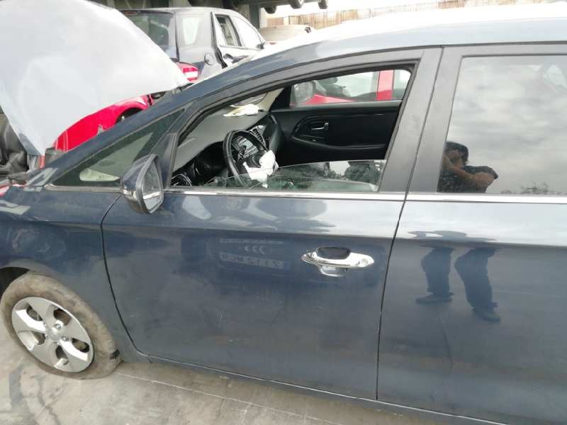 Recambio de puerta delantera izquierda para kia carens ( ) basic referencia OEM IAM 76003A4000  