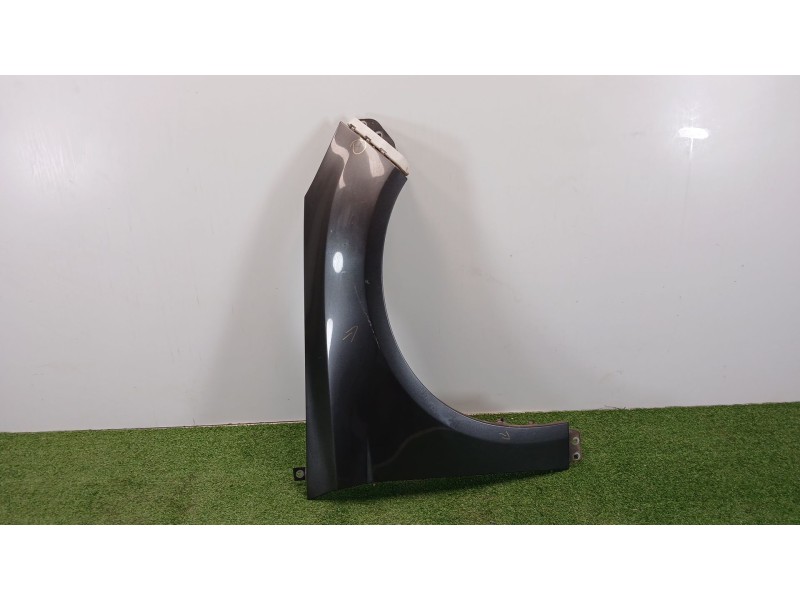 Recambio de aleta delantera derecha para ford focus iii 1.0 ecoboost referencia OEM IAM 2171302  