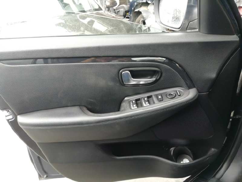 Recambio de guarnecido puerta delantera izquierda para kia carens ( ) basic referencia OEM IAM   