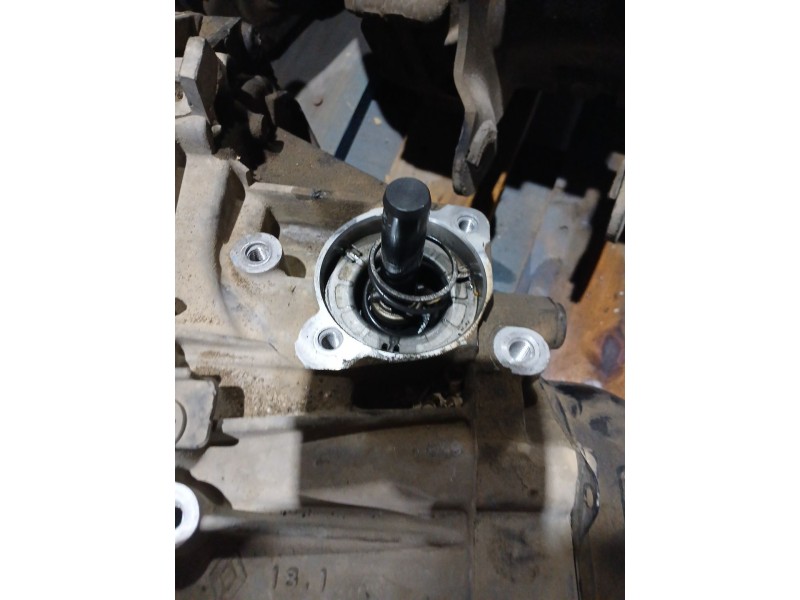 Recambio de caja casco para dacia sandero ii (b8_) 1.5 dci referencia OEM IAM JR5368  